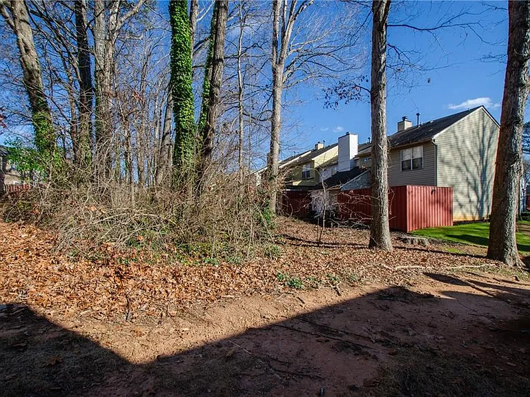 1066 Wedgewood Ln — Photo 20