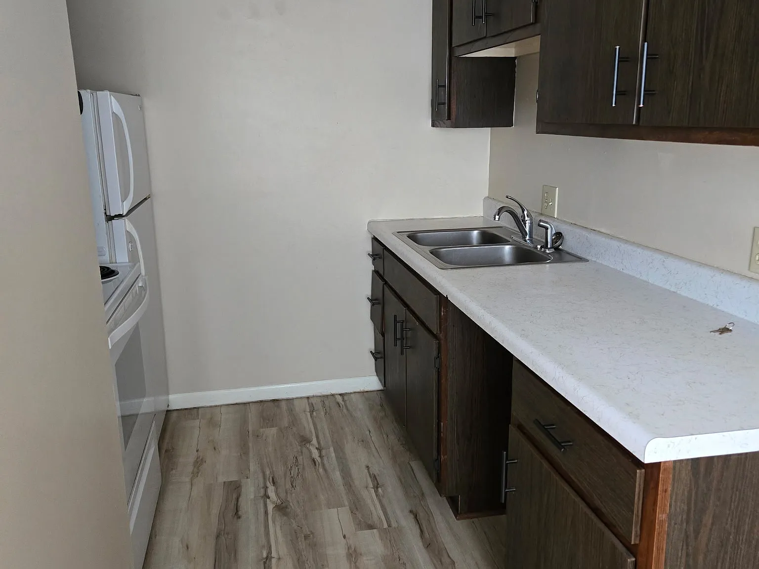 1 bed, 700 sqft, $800 — Photo 2