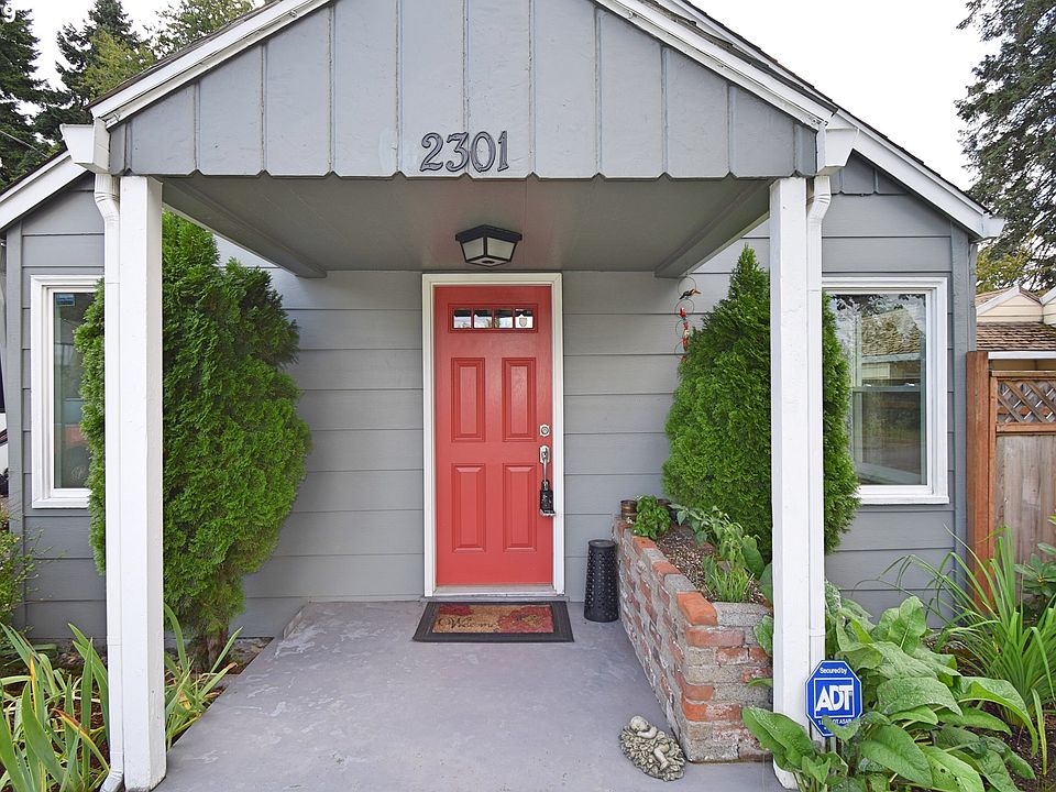 1st image of 2301 E 28th St