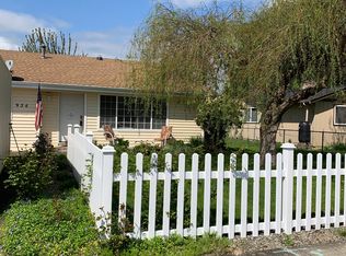 936 9th St SW, Puyallup, WA 98371