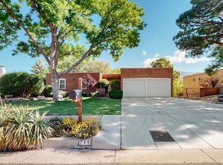 711 Branding Iron Dr SE, Albuquerque, NM 87123