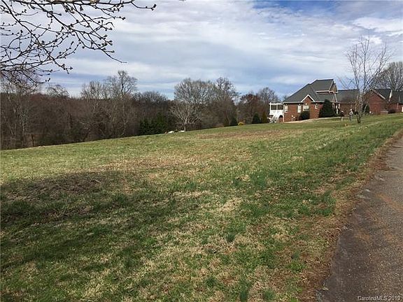 2nd image of 000 Carriage Ln