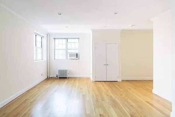 Rented by Sky Management | media 16