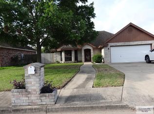 916 Paso Del Rio Dr, Brownsville, TX 78526