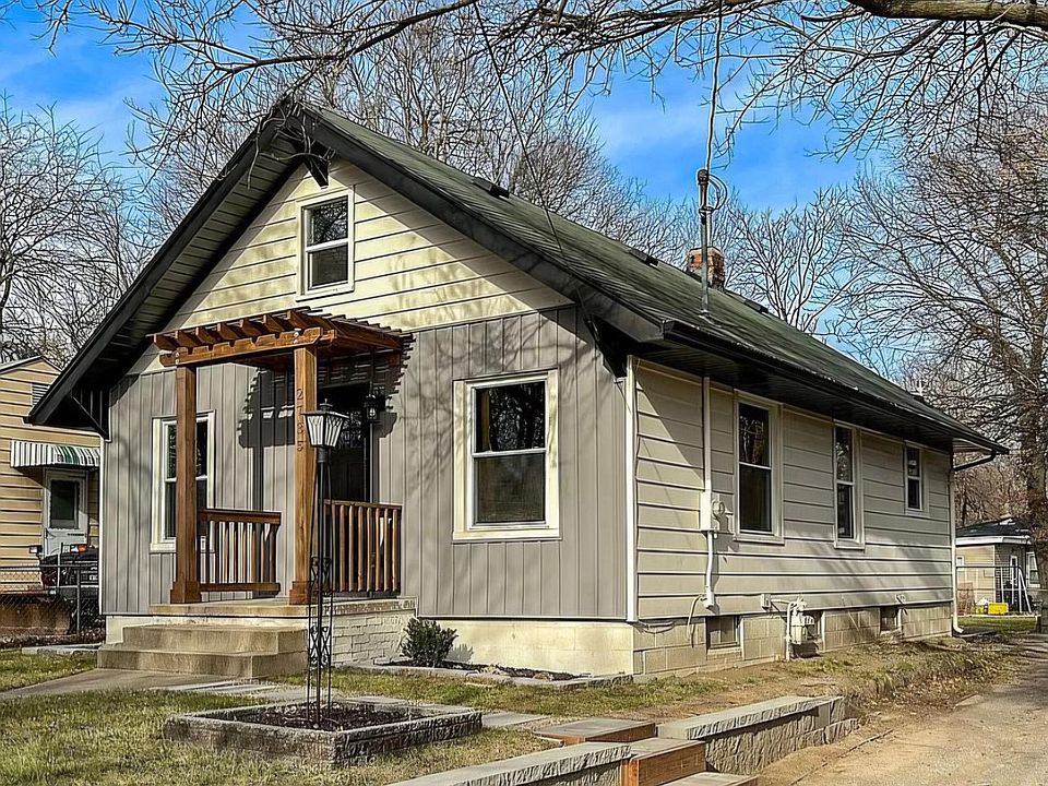 1st image of 2735 College Ave