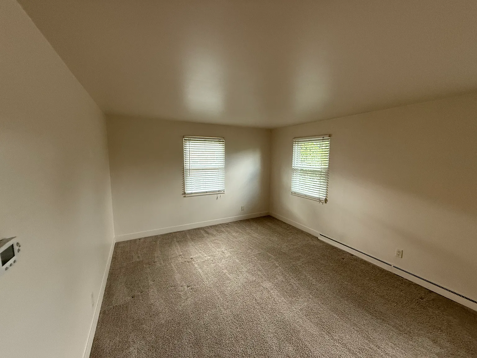 2 bed, 950 sqft, $1,400 — Photo 4