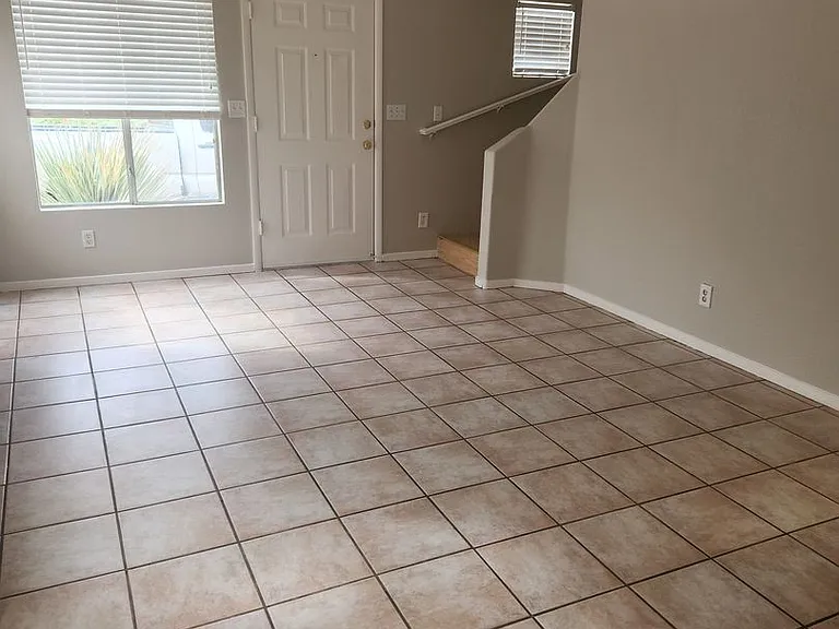 6920 Coral Rock Dr — Photo 2