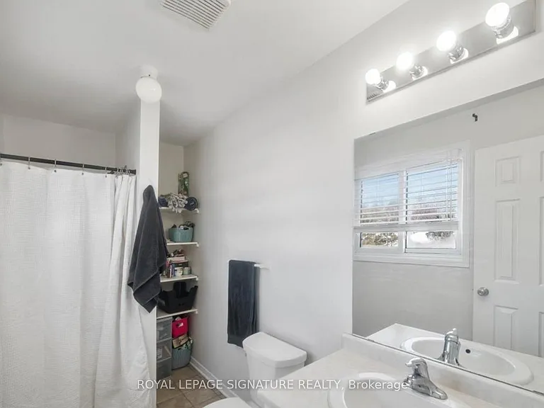 25 Meadowvale Dr #3 — Photo 20