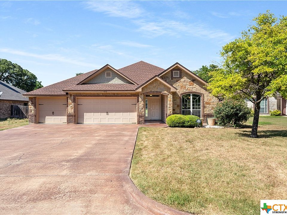 1st image of 605 Marshall Dr
