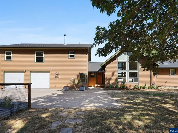 3700 NW Highland Dr, Corvallis, OR 97330