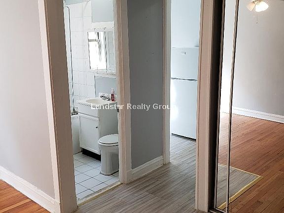 2nd image of 3267 W Wrightwood Ave APT 1X
