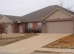 280 Copper Oaks Dr, Centerton, AR 72719