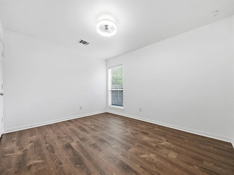 4303 Wellington Grove Ln — Photo 16