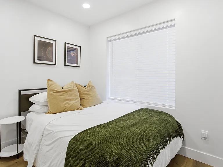 1564 Ocala Ave #2 — Photo 17