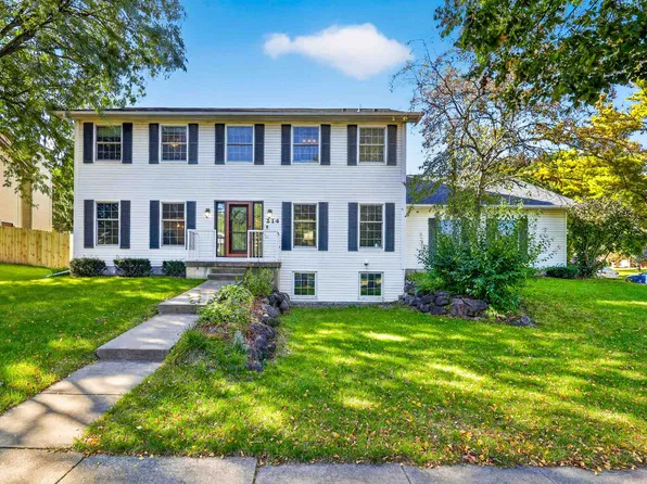 214 N High Point Rd, Madison, WI 53717