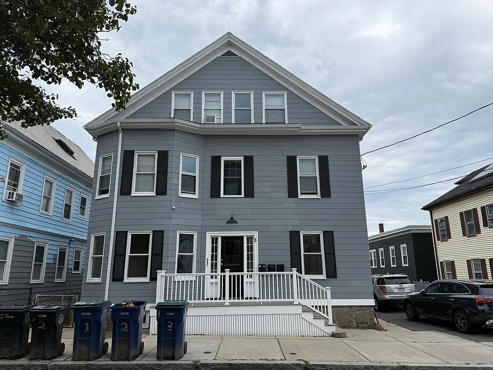 5 Salem St #1