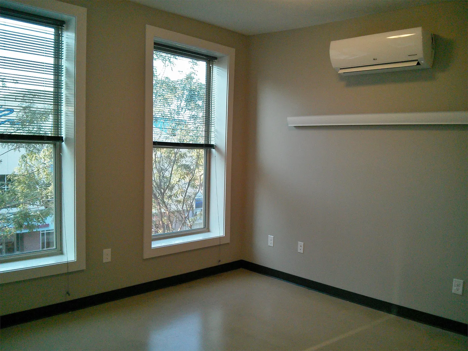 1421 P Street — Photo 2