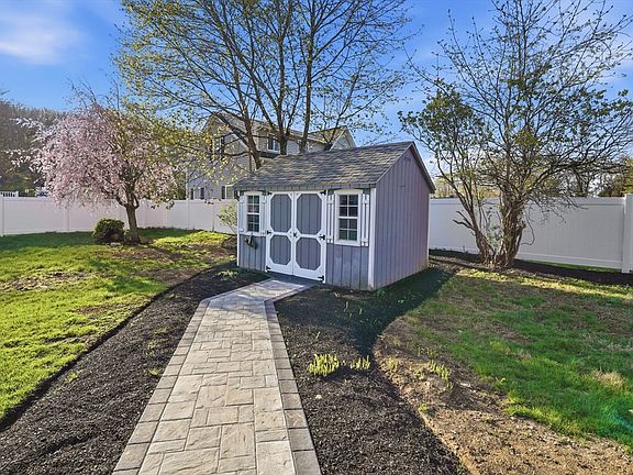 4th image of 22 Demers St #2