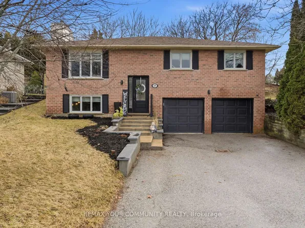 17 Fox Run Ln, Bradford West Gwillimbury, ON L3Z 2J1