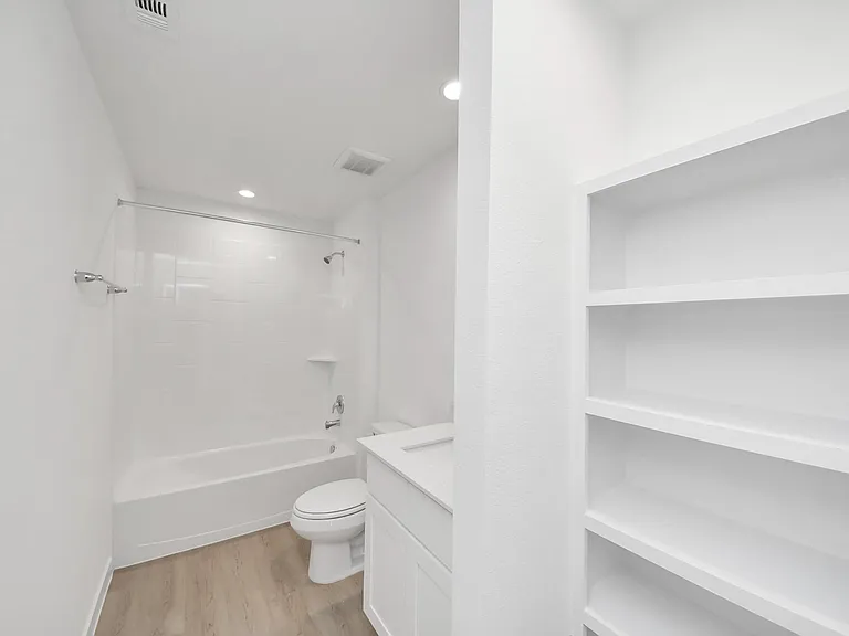 8550 Tropical Breeze Way — Photo 41