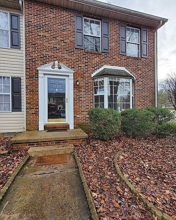 1st image of 2389 Breckenridge Ct