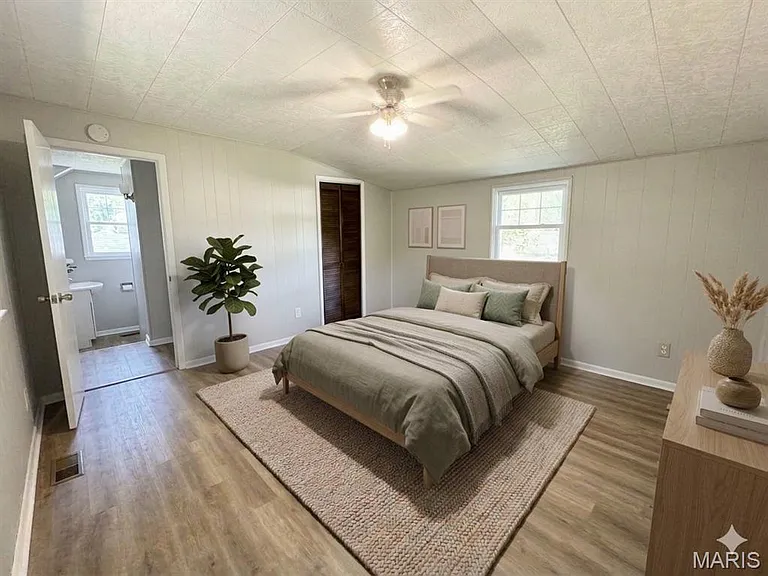 4720 Ruth St — Photo 46