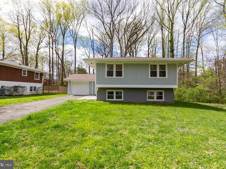 4106 Lamarre Dr — Photo 2