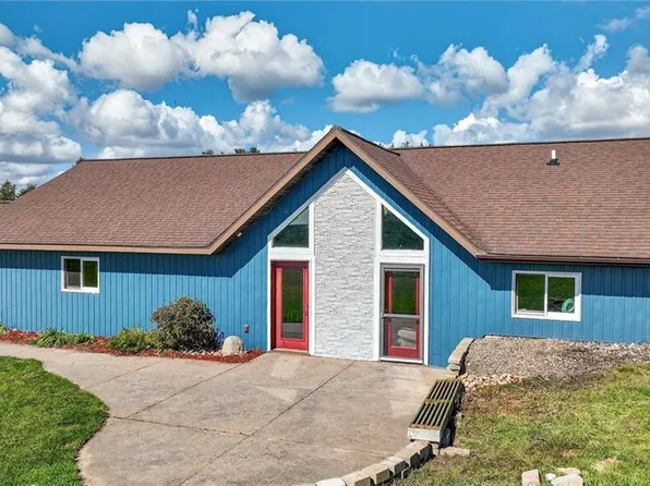 825 10th Avenue, Barron, WI 54812