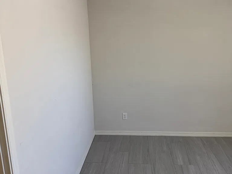 1644 E Jahns St — Photo 10