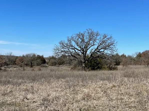 342 Trailride Ln, Nocona, TX 76255