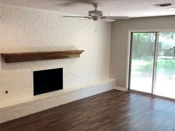 4th image of 3004 Lodgepole Dr