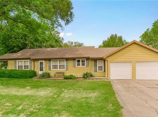 517 E 3rd St, Lawson, MO 64062
