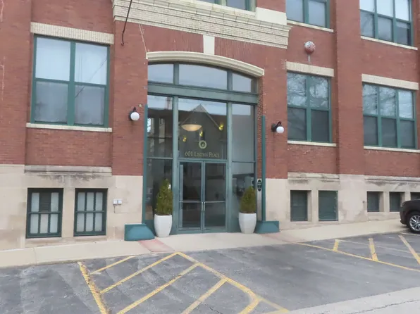 601 Linden Pl APT 311, Evanston, IL 60202