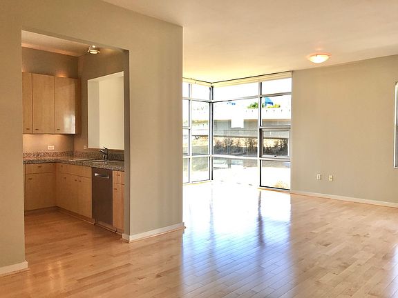4th image of 301 Bryant St APT 304