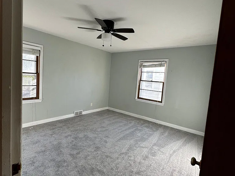 N56W5579 Sunnyside Ln — Photo 9
