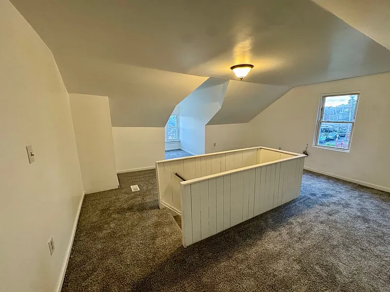 42 Climax St — Photo 37