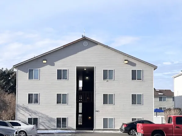 2 bed, 1.0 bath, $795, 163 N Center St APT 107, Rexburg, ID 83440