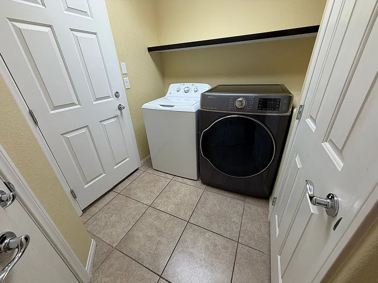 6014 Pirates Delight Ave — Photo 10