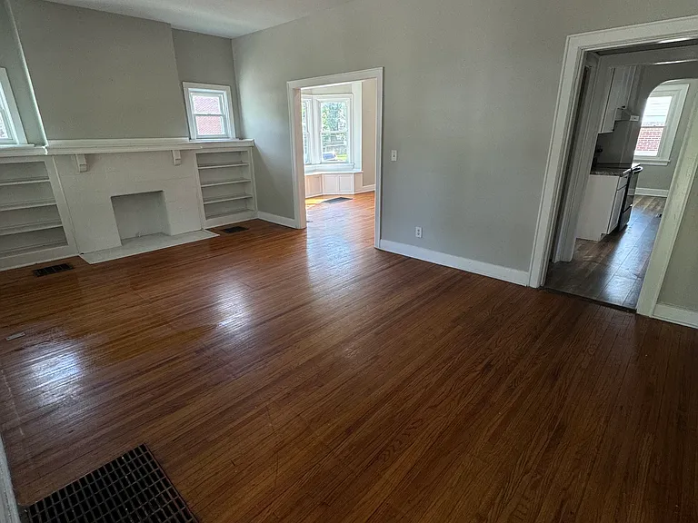 533 Fairwood Ave — Photo 5