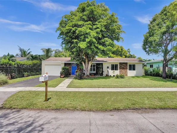 18482 SW 89th Pl, Cutler Bay, FL 33157