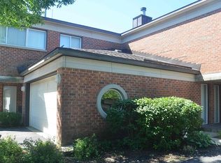 335 Milford Rd, Deerfield, IL 60015