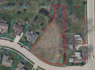 110 Sherman Ln, Poplar Grove, IL 61065