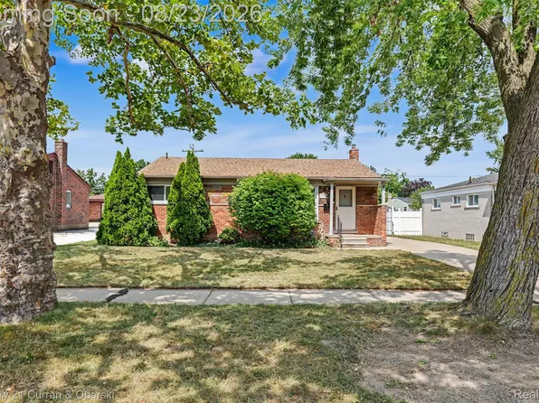 31512 Joy Rd, Livonia, MI 48150