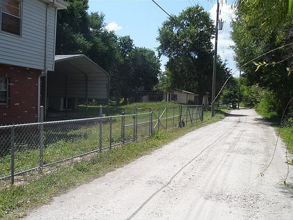 2nd image of 3356 Maple Ln