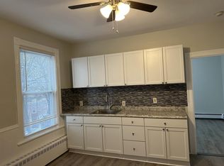 67 W Park Pl FLOOR 2, Woonsocket, RI 02895