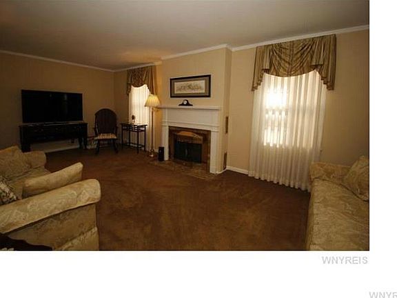 4th image of 71 Southwood Dr
