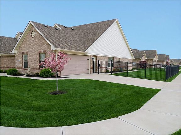 2nd image of 5422 Buckingham Ln