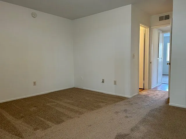 623 E Cypress Ave #301 — Photo 3
