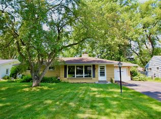 27 Poplar Dr, Rochester, NY 14625