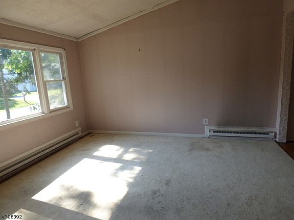 2nd image of 101 Durban Ave
